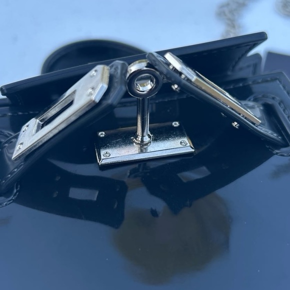 New Kendall + Kylie mini bag with lock and key - Picture 12 of 12